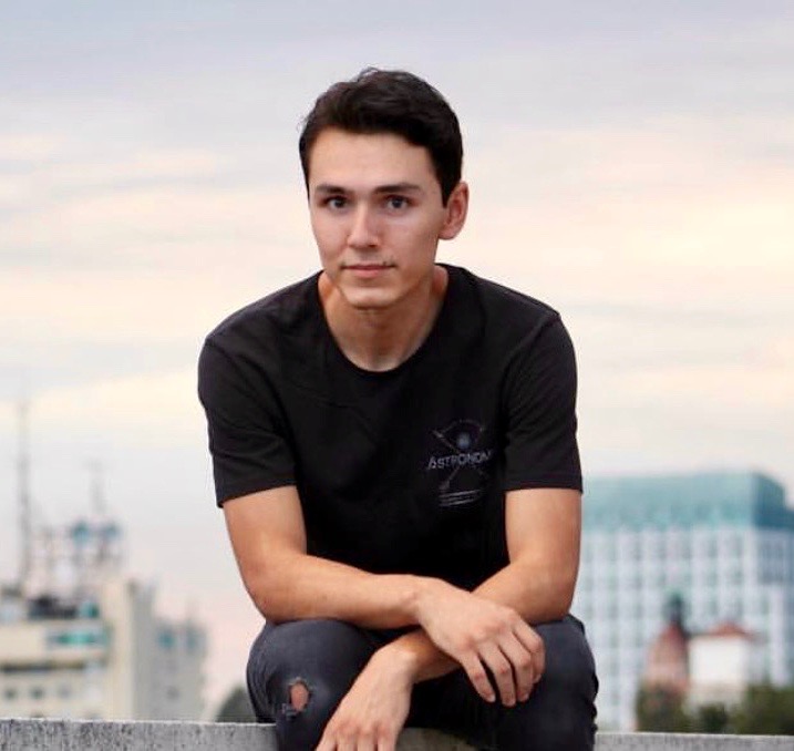 Image of Luis.